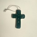 krzyż mały na ścianę ceramiczny UFAJ MOCY moja
