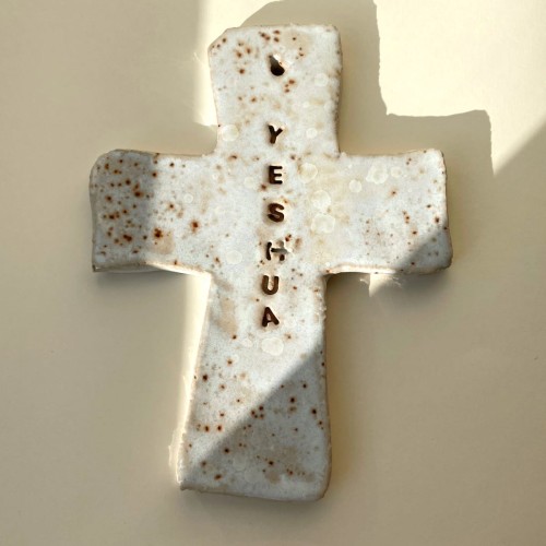 krzyż na ścianę ceramiczny Yeshua, MOCY moja